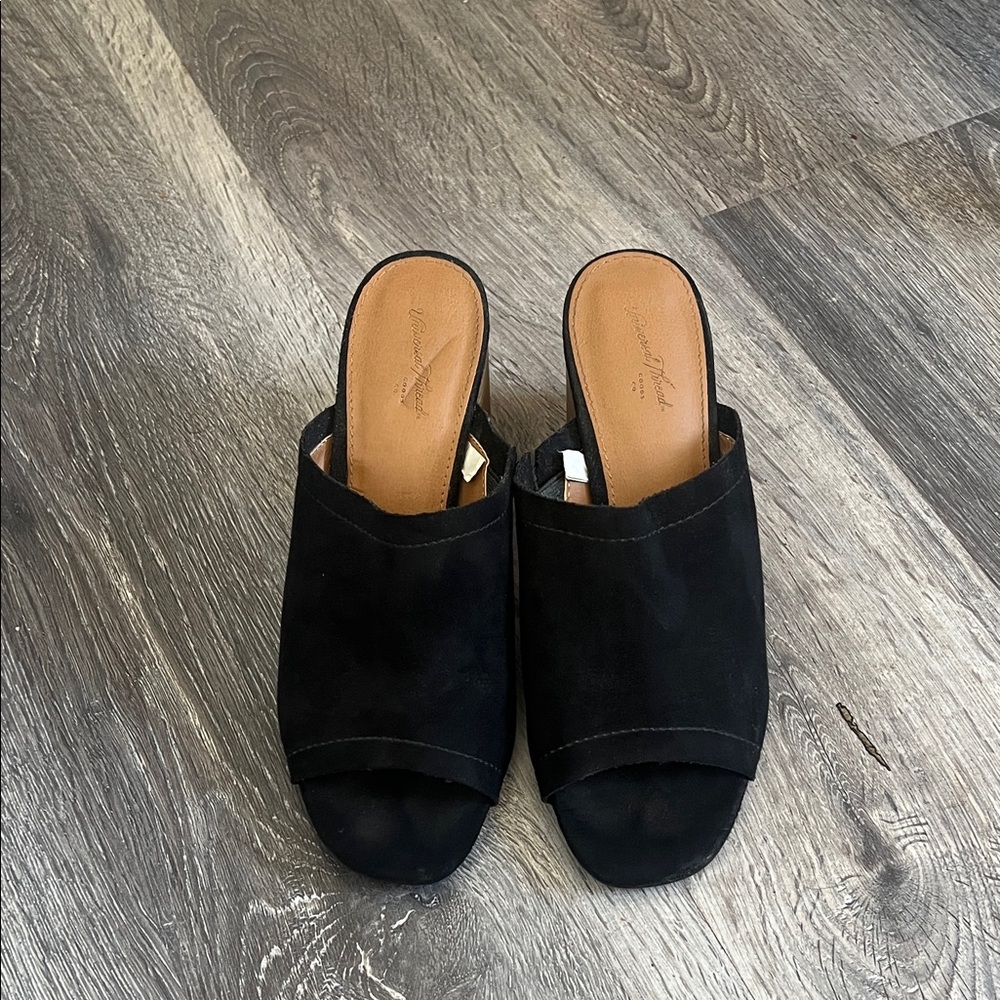 Universal Thread Black Suede Open-Toe Mule Heels